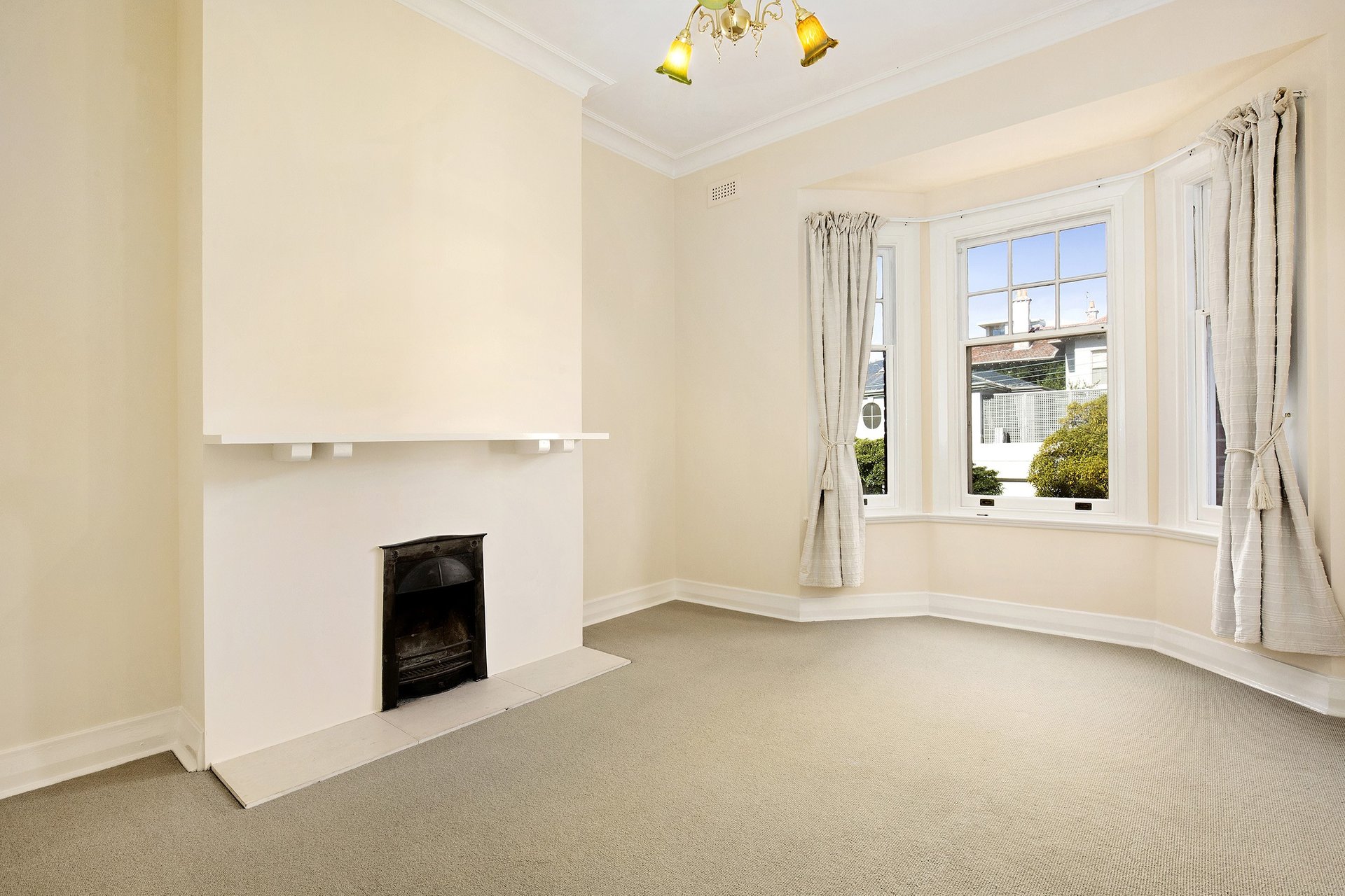 Property Gallery Thumbnail 7