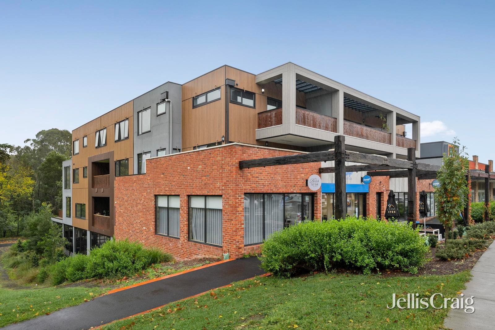 8/62 River Street, Healesville image 1