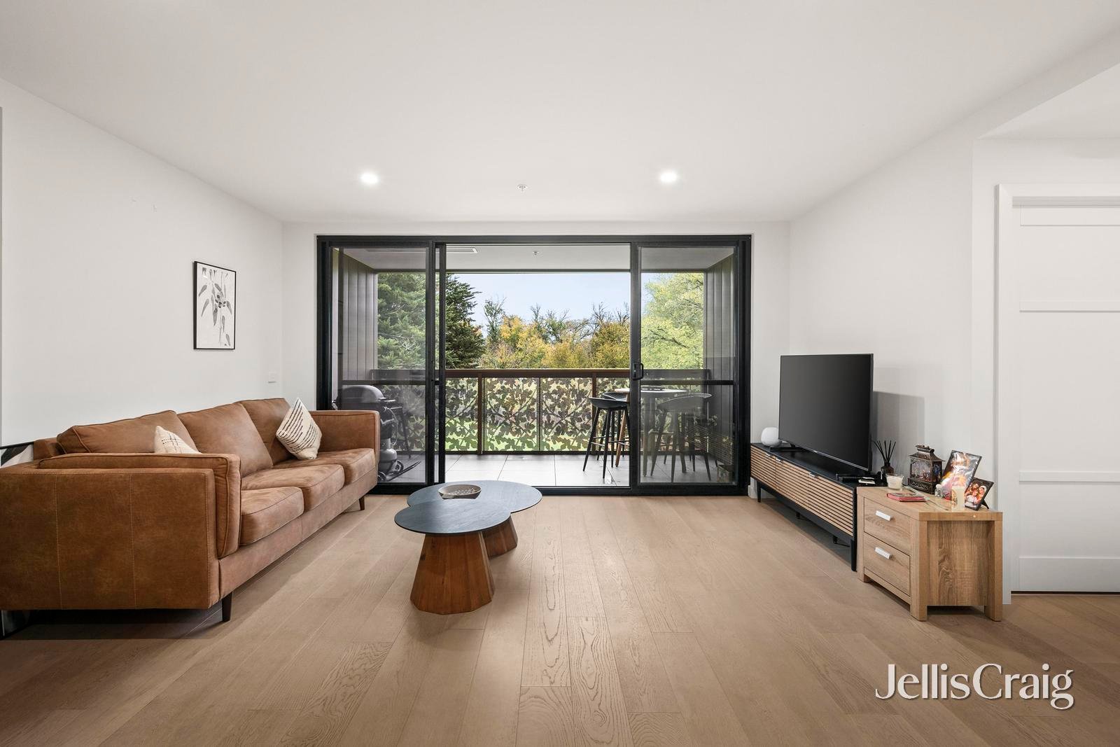 8/62 River Street, Healesville image 4