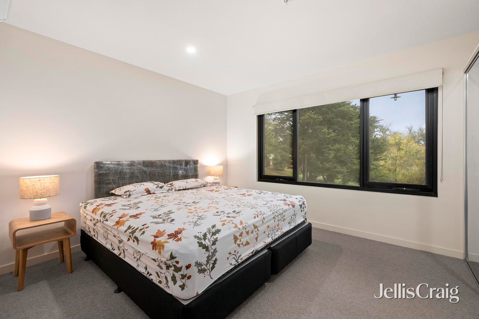 8/62 River Street, Healesville image 6