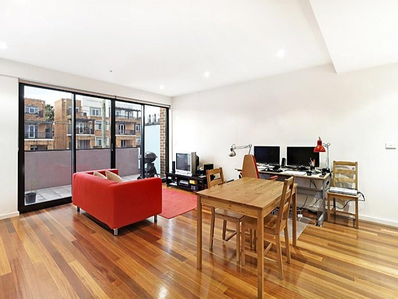8/64 Riversdale Road, Hawthorn image 2