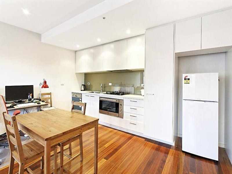 8/64 Riversdale Road, Hawthorn image 3