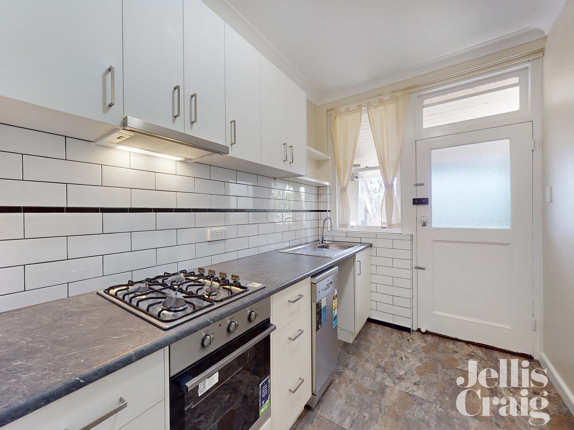 8/680 Malvern Road, Prahran image 4