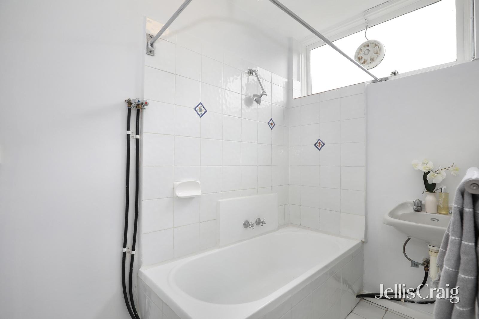 8/69 Edinburgh Street, Flemington image 7