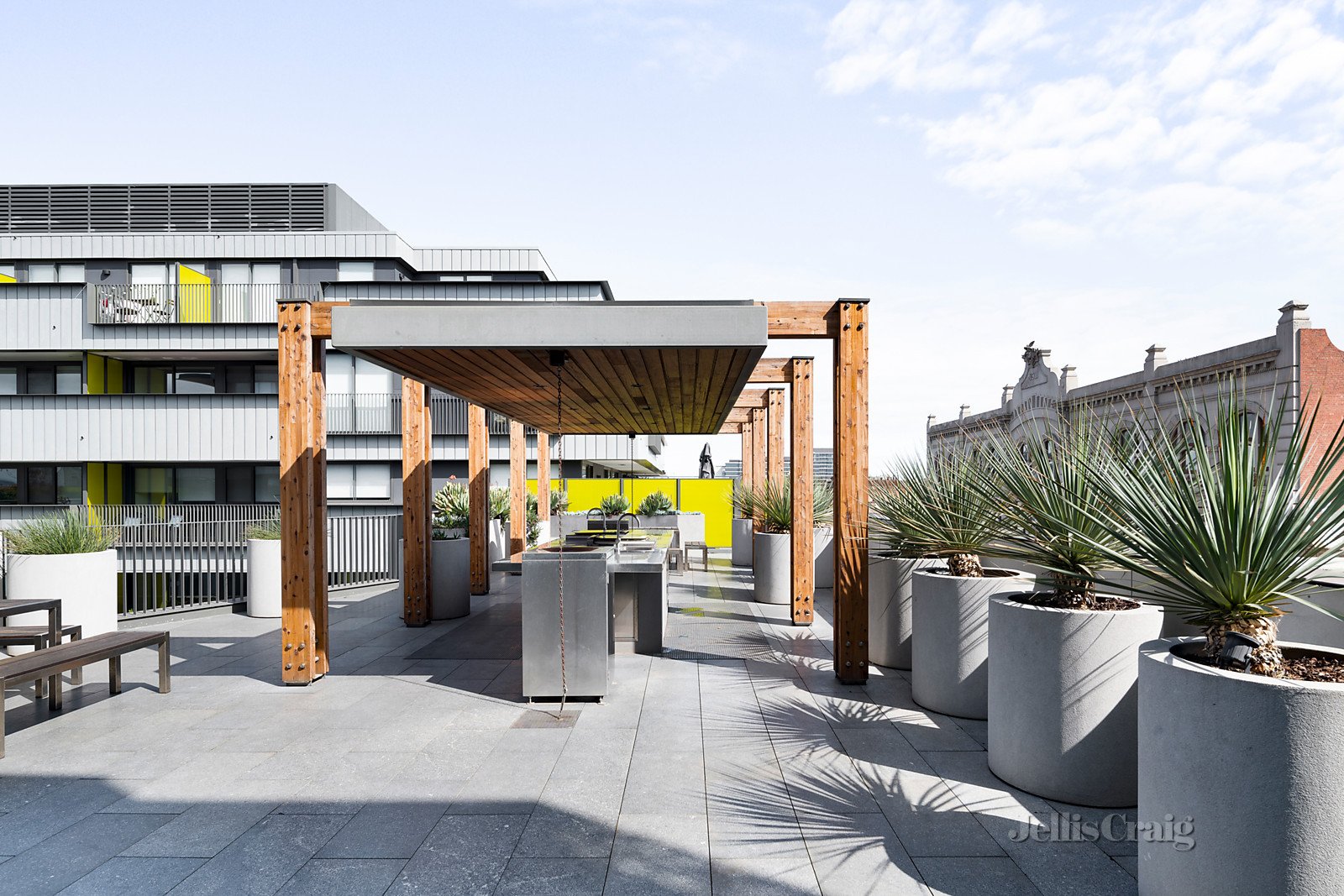8/69 Little Oxford Street, Collingwood image 2