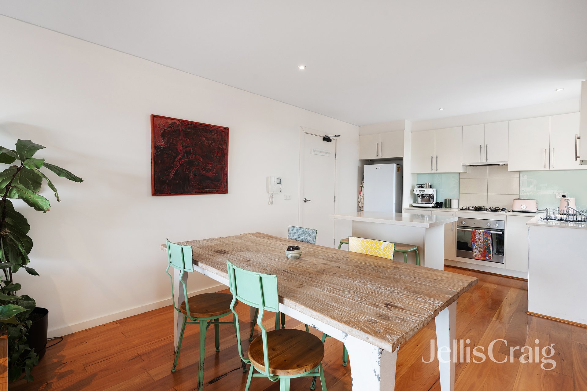 8/69 Melville Road, Brunswick West image 3