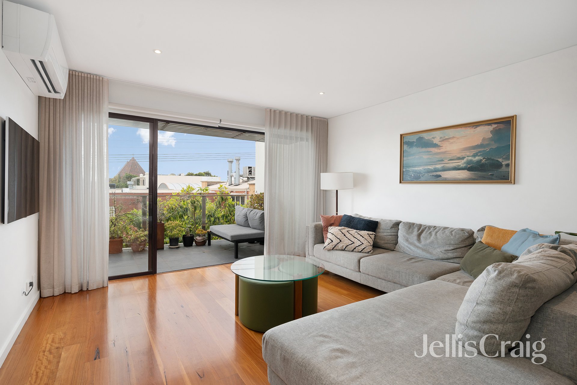 8/69 Melville Road, Brunswick West image 5
