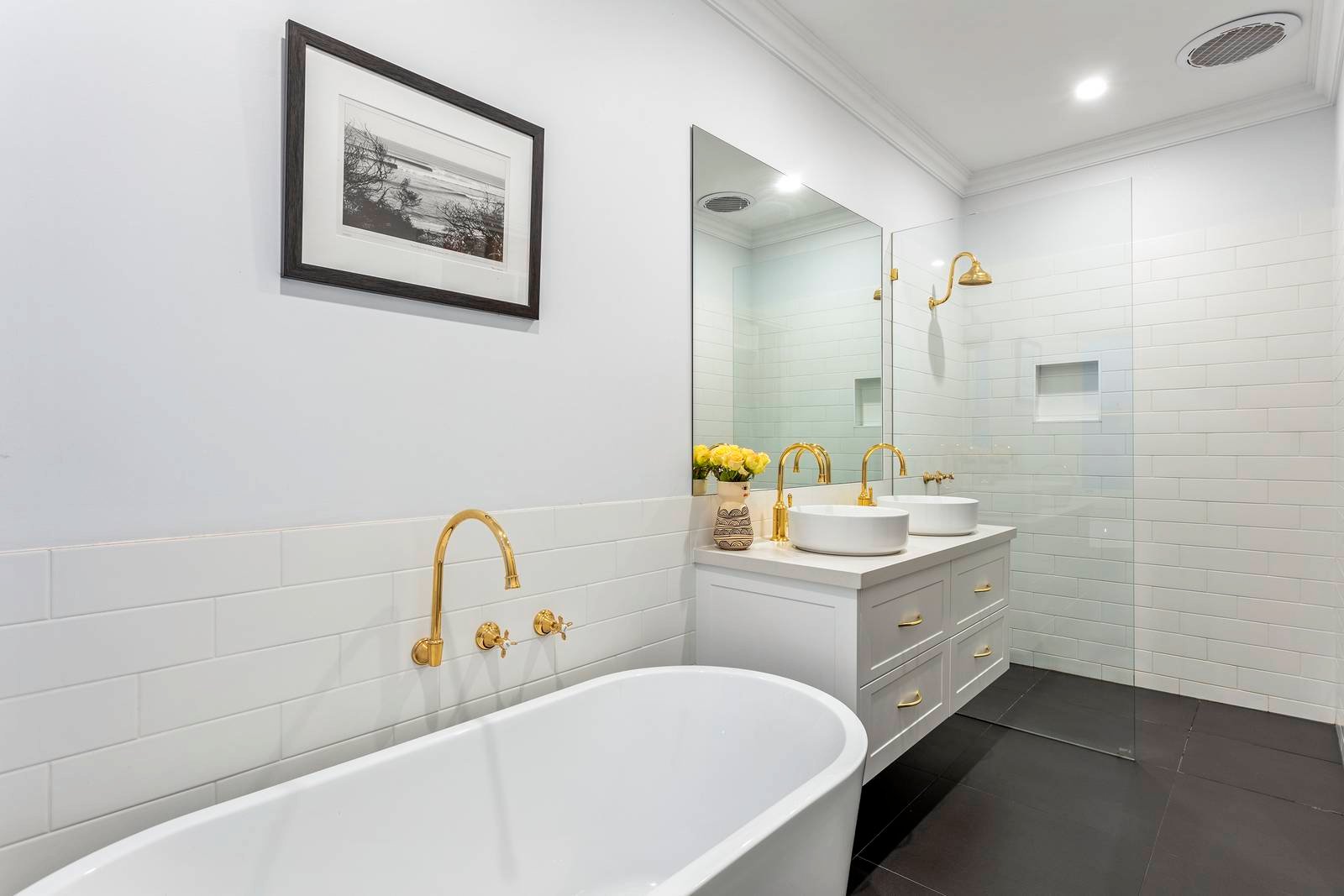 Property Gallery Thumbnail 15