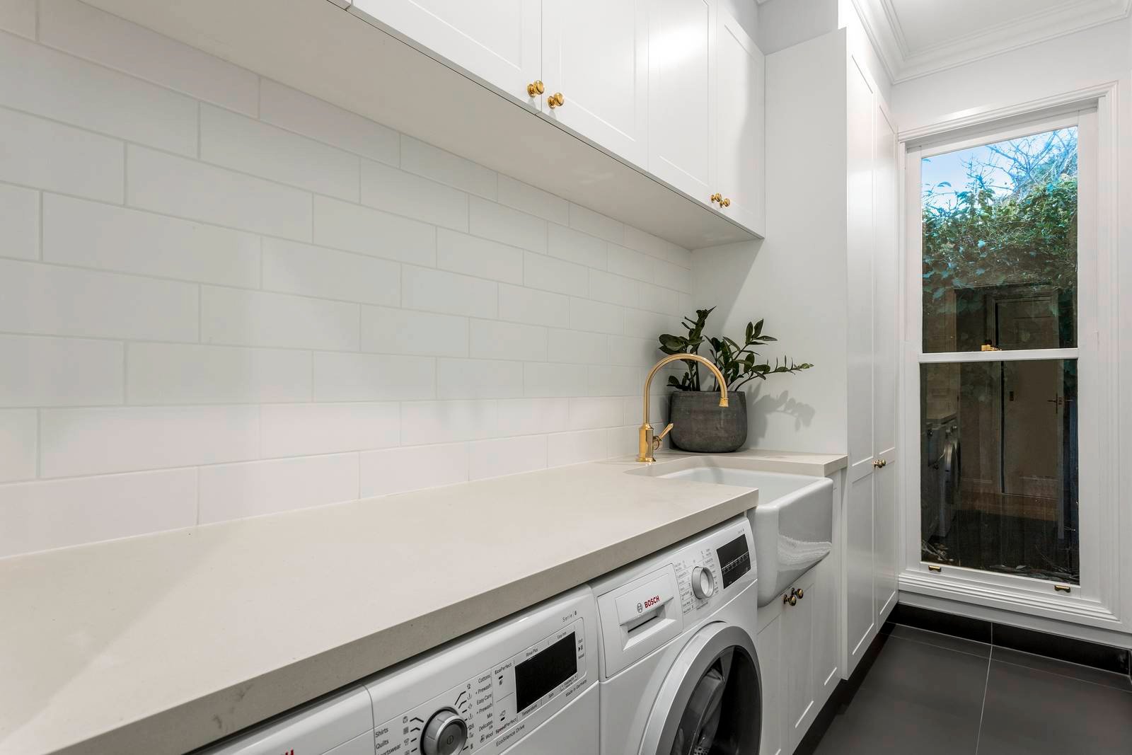 Property Gallery Thumbnail 16