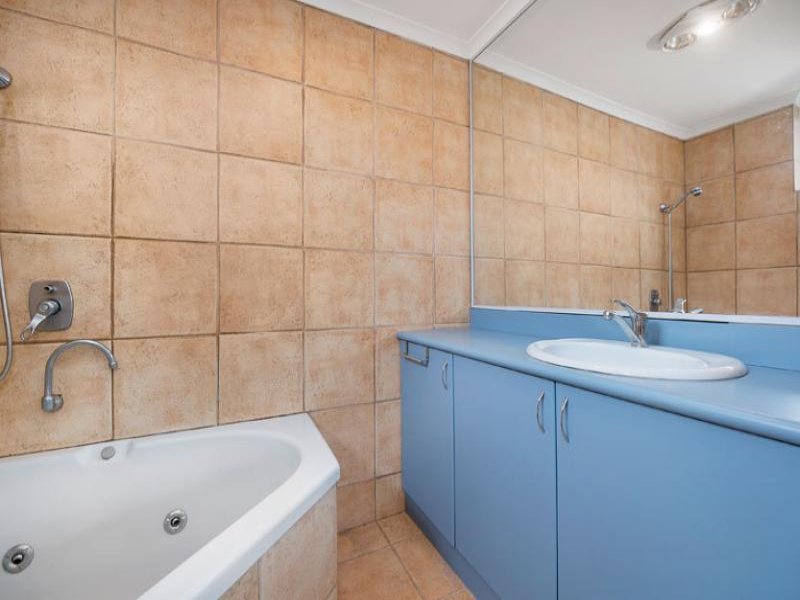 8/7-13 Kireep Road, Balwyn image 5