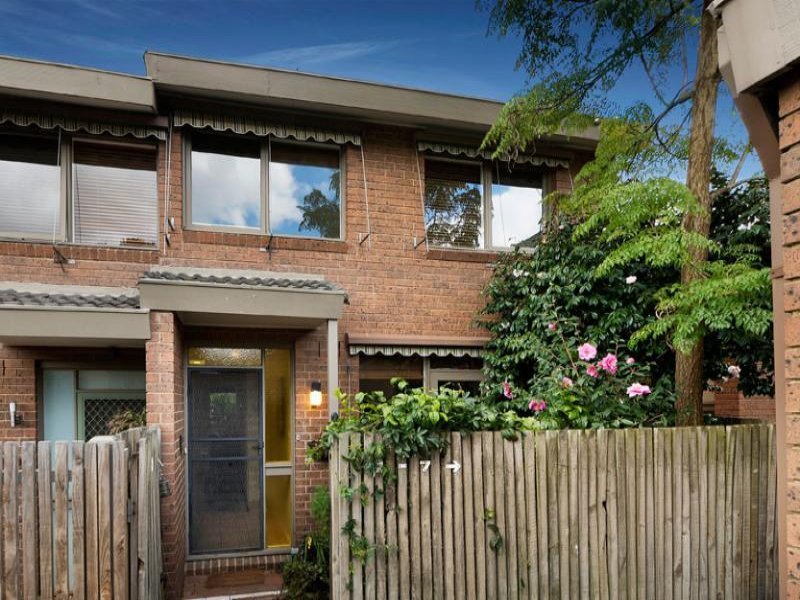 8/7-13 Kireep Road, Balwyn image 7