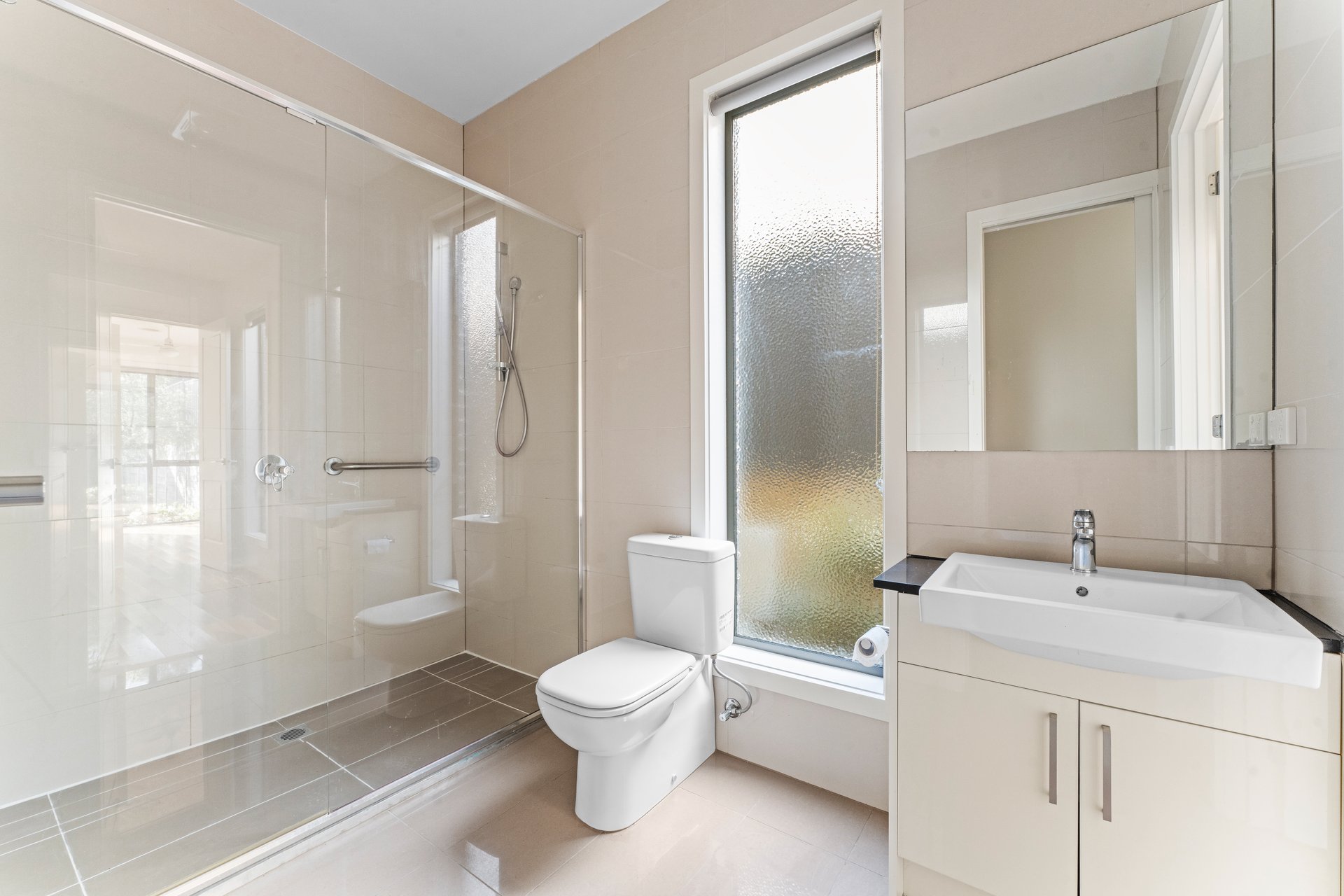 8/7-8 Seaton Court, Mount Waverley image 7
