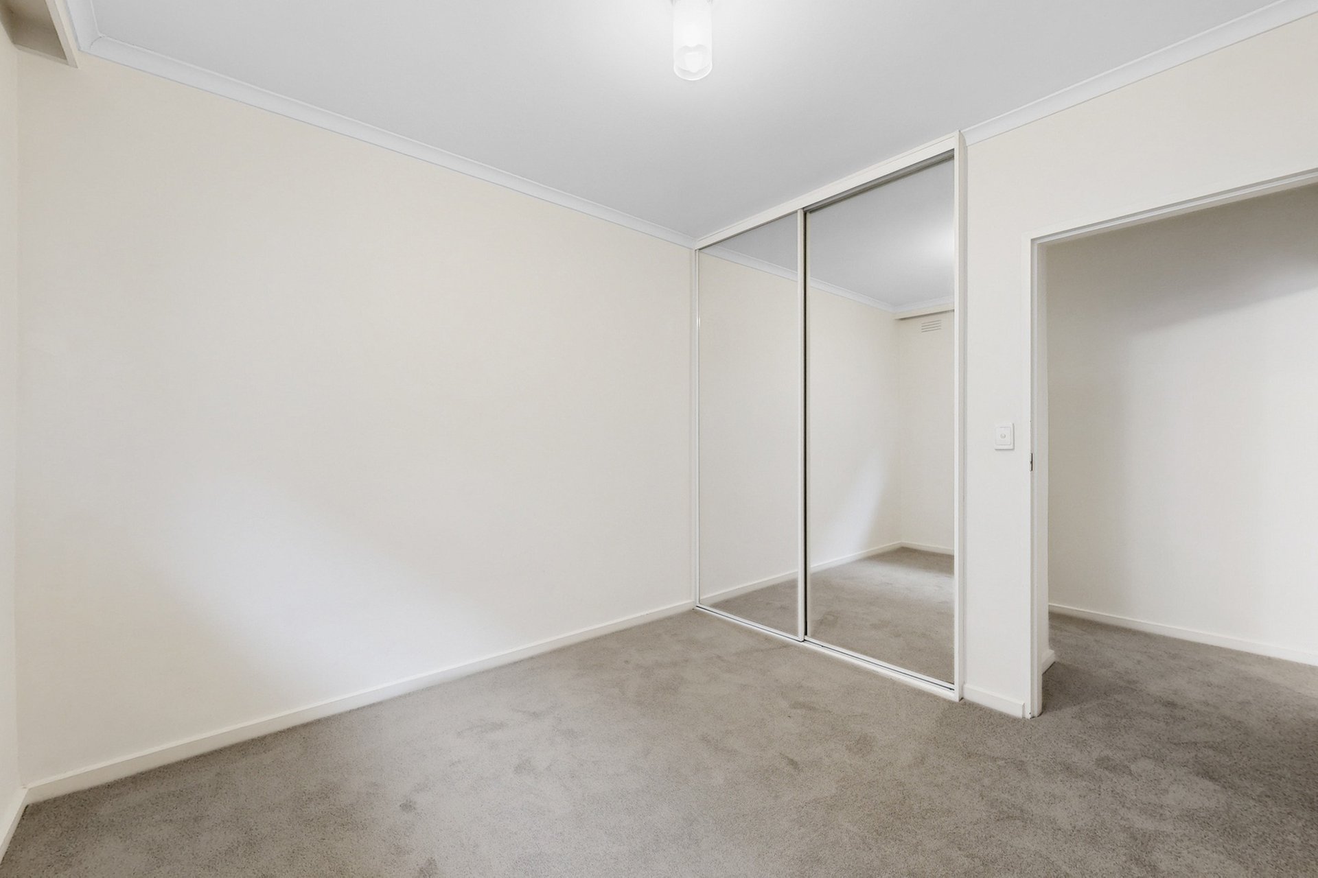 8/7 Alfriston Avenue, Elwood image 5