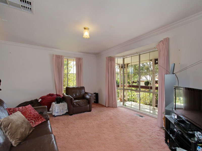 87 Campaspe Drive, Croydon Hills image 3