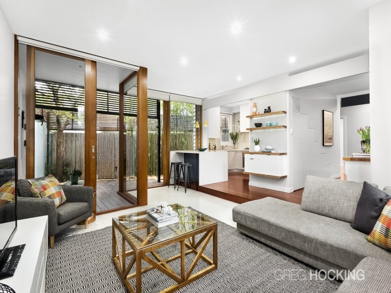 87 Carter Street, Middle Park image 2