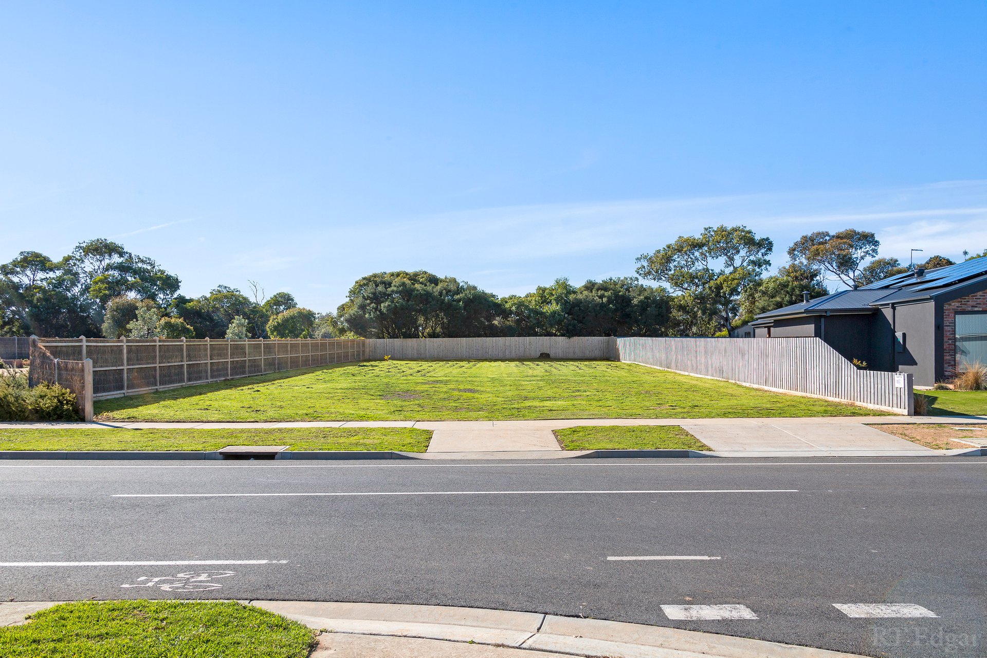 Property Gallery Thumbnail 3