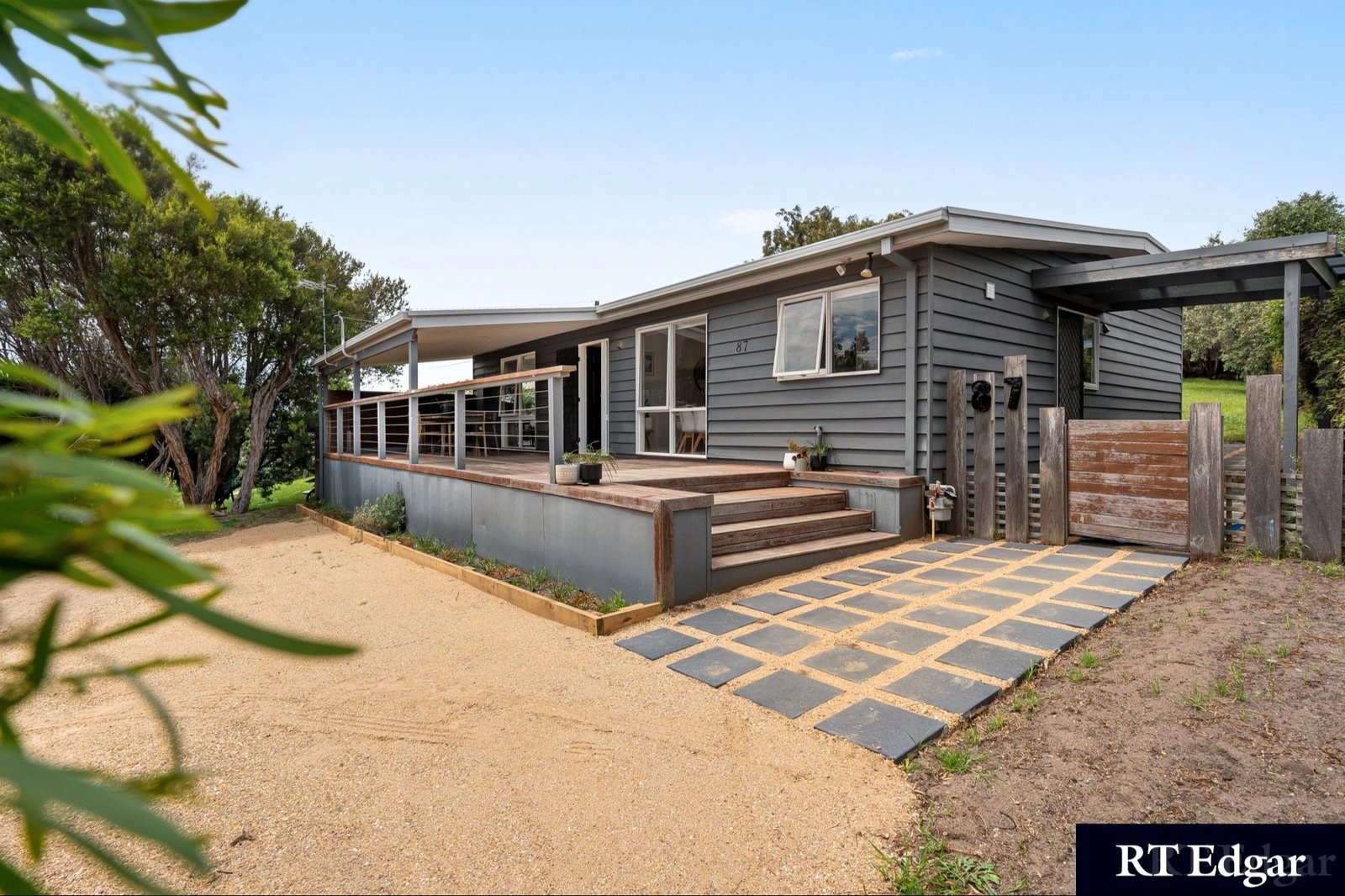 Property Gallery Thumbnail 15