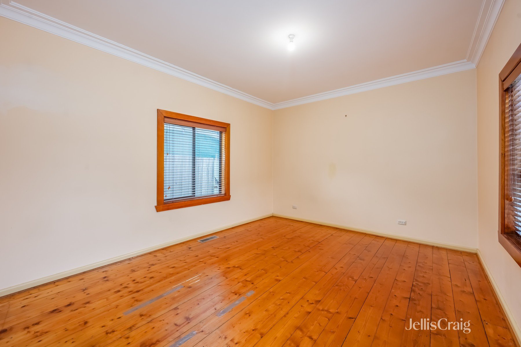 87 Crookston Road, Reservoir image 5