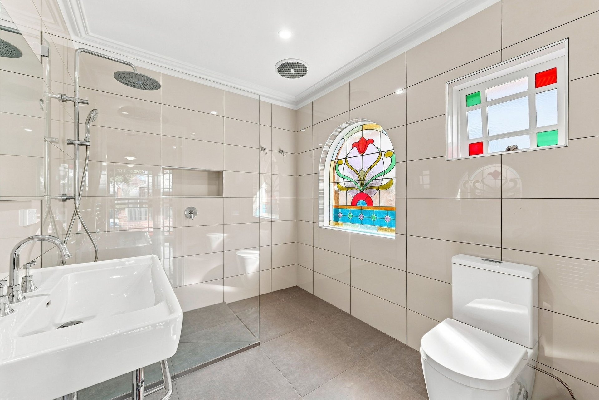 87 Edgevale Road, Kew image 6