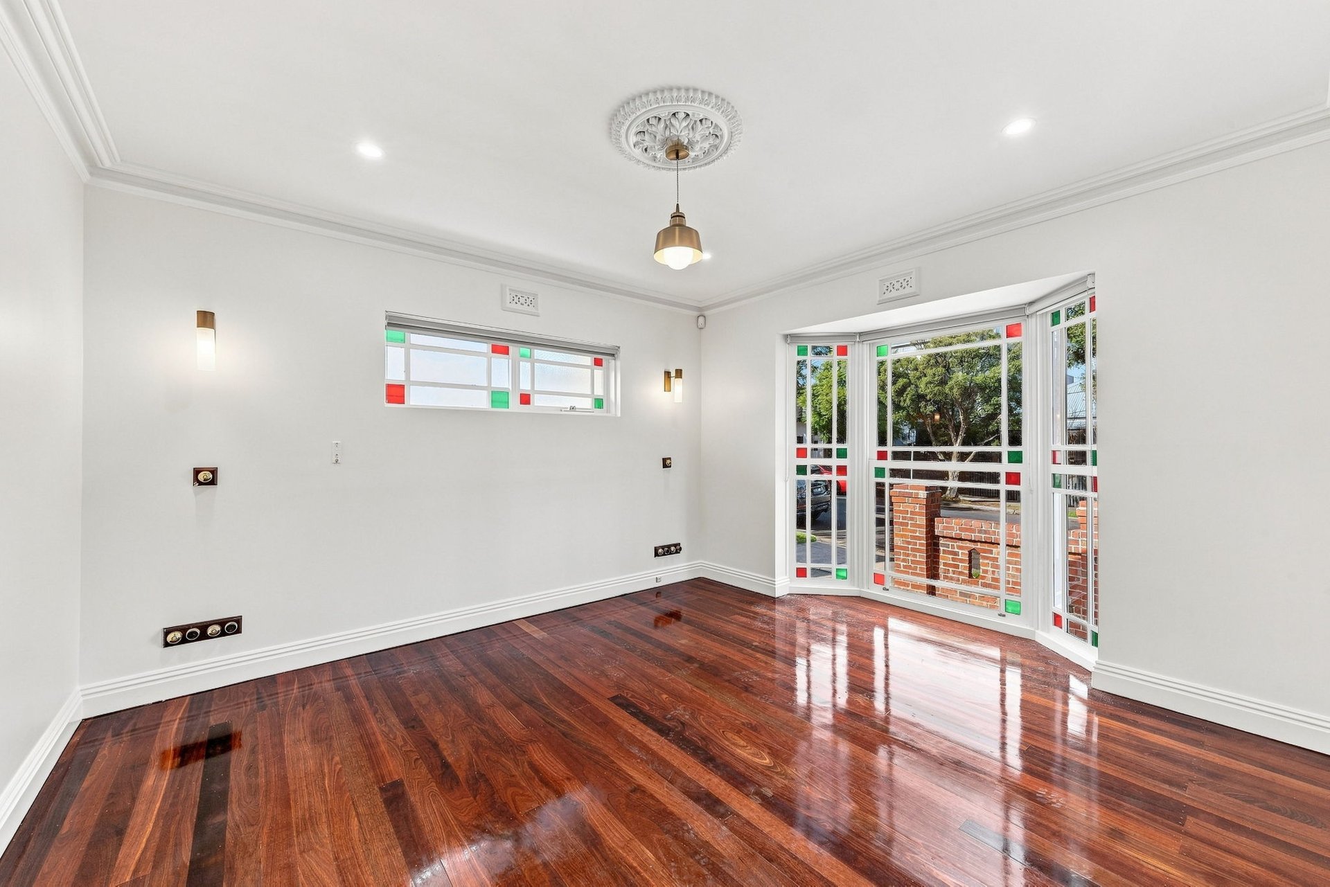 87 Edgevale Road, Kew image 5