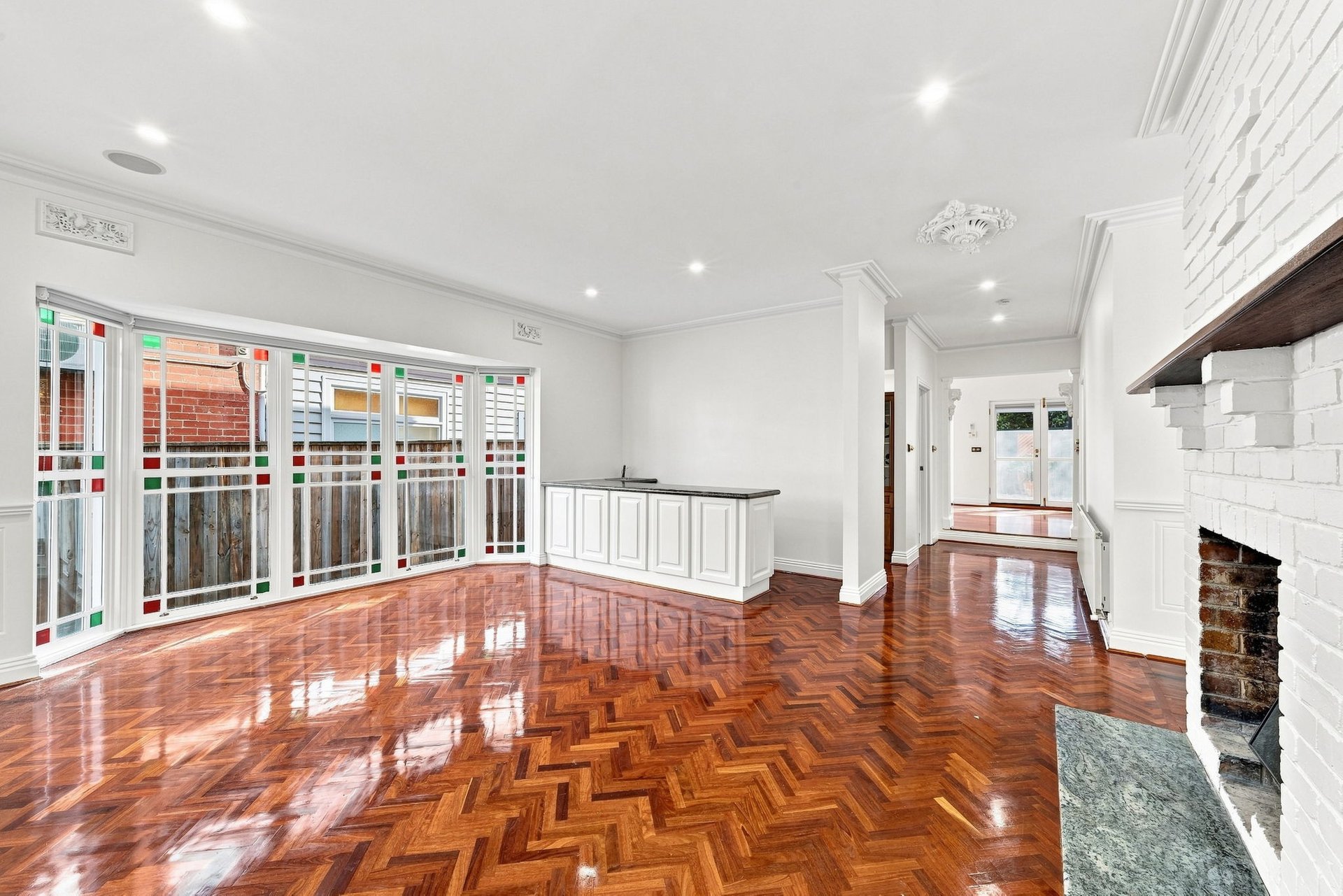 87 Edgevale Road, Kew image 2