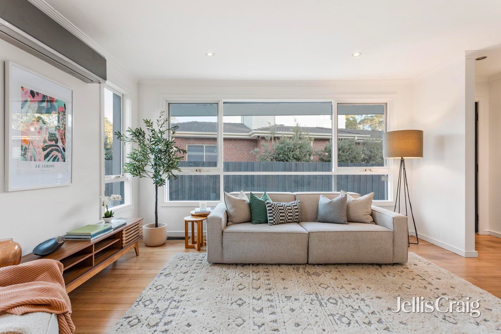 87 Esther Crescent, Mooroolbark image 3