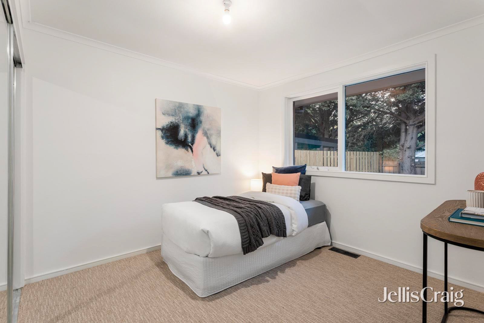 87 Esther Crescent, Mooroolbark image 9