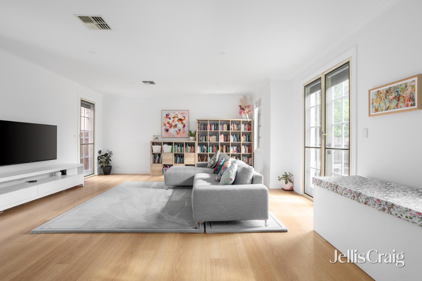 87 Grosvenor Street, Balaclava image 2