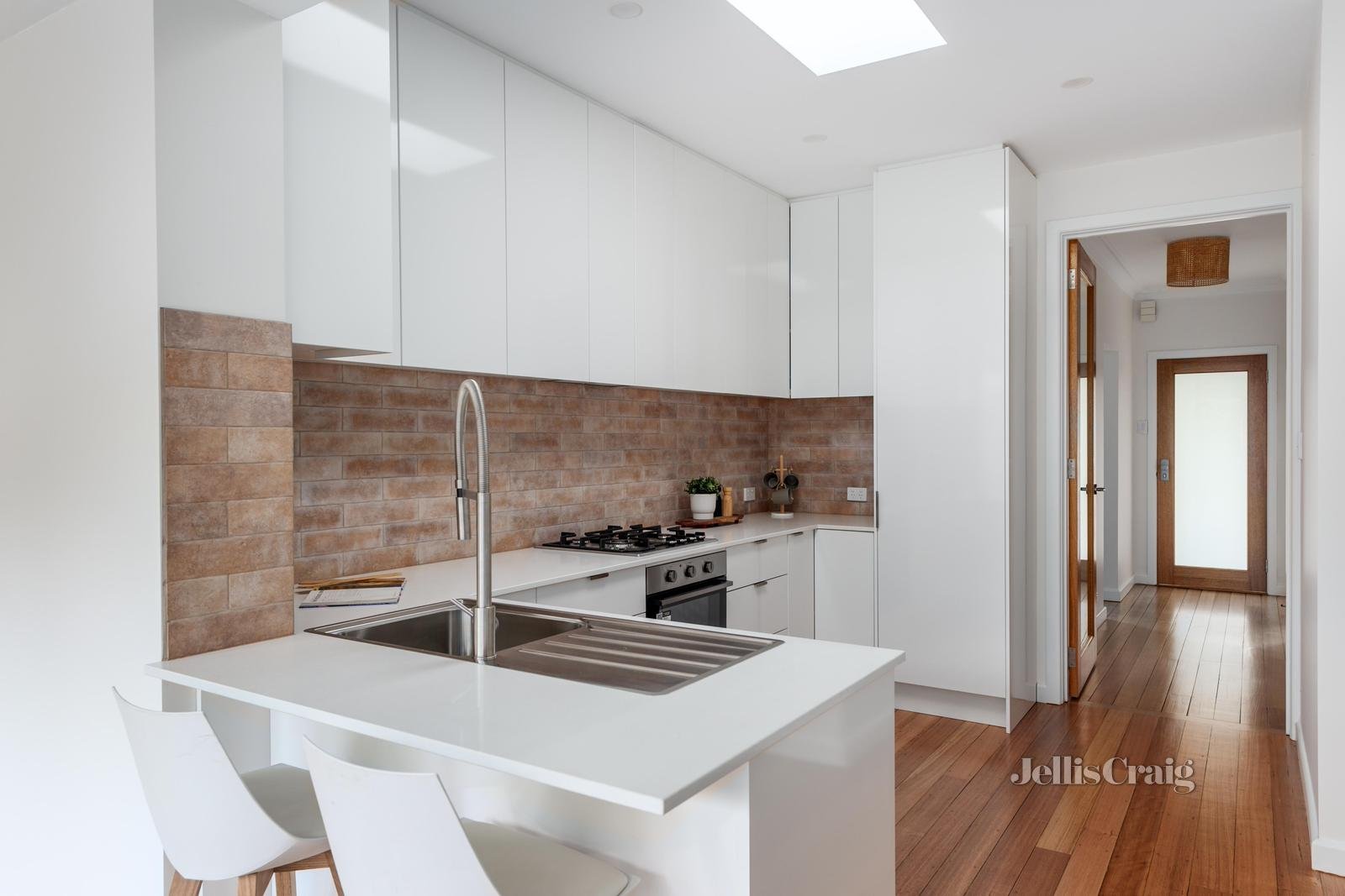 87 Hailes Street, Greensborough image 7