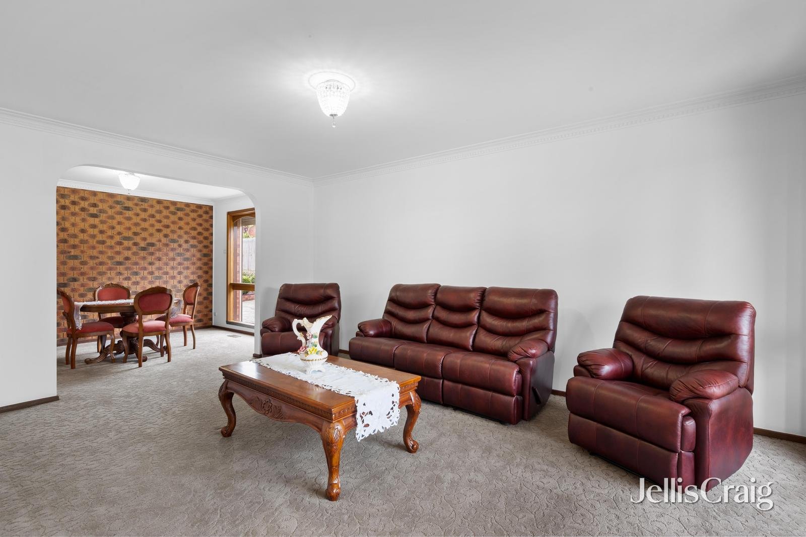 87 Haverbrack Drive, Mulgrave image 2