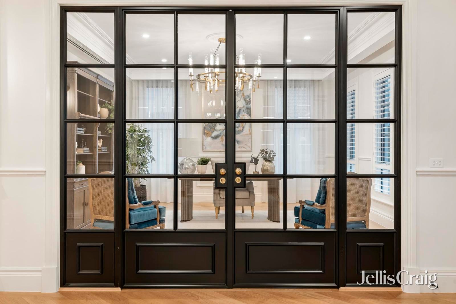 87 Hinkler Road East, Glen Waverley image 6