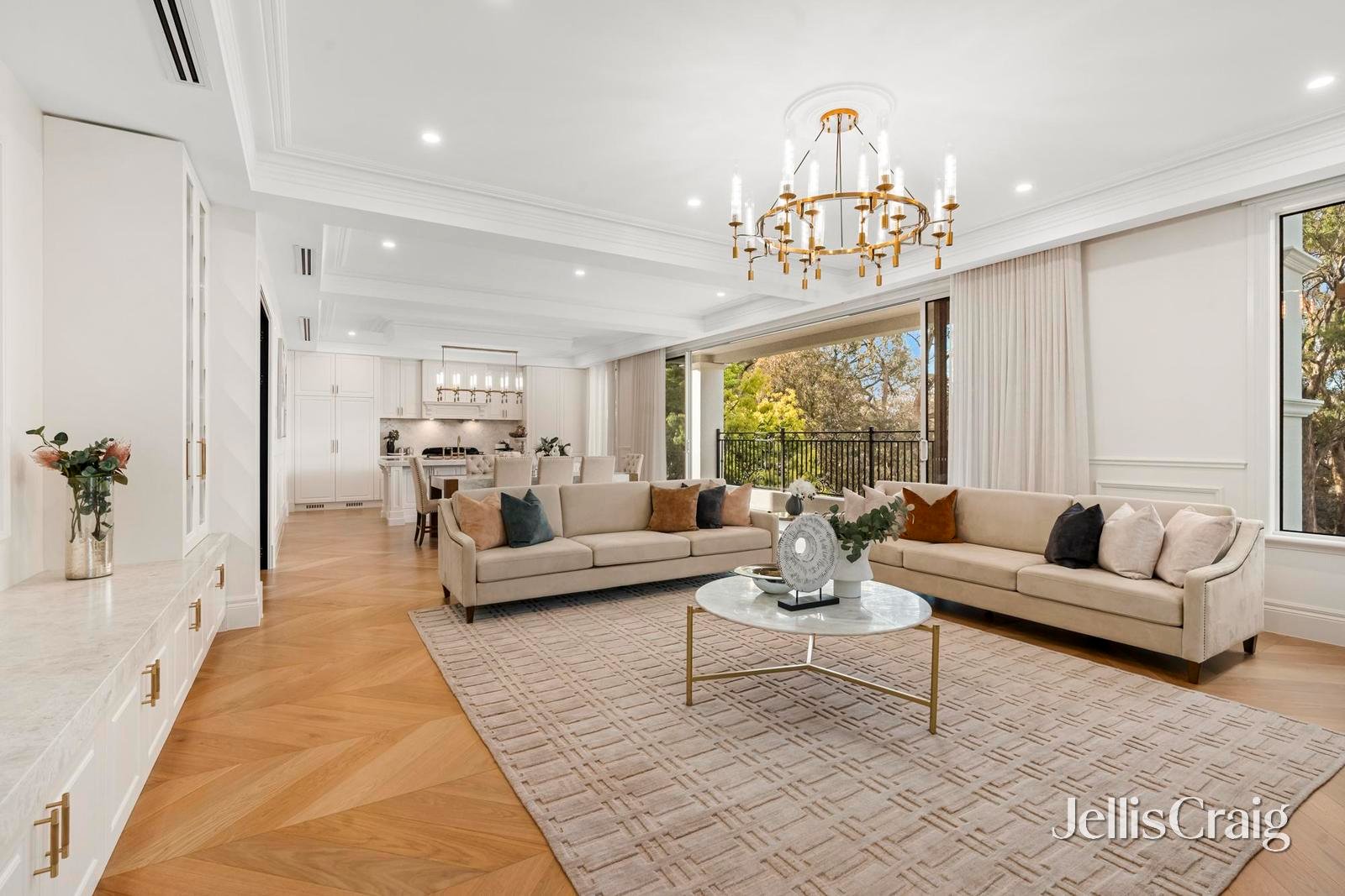 87 Hinkler Road East, Glen Waverley image 10