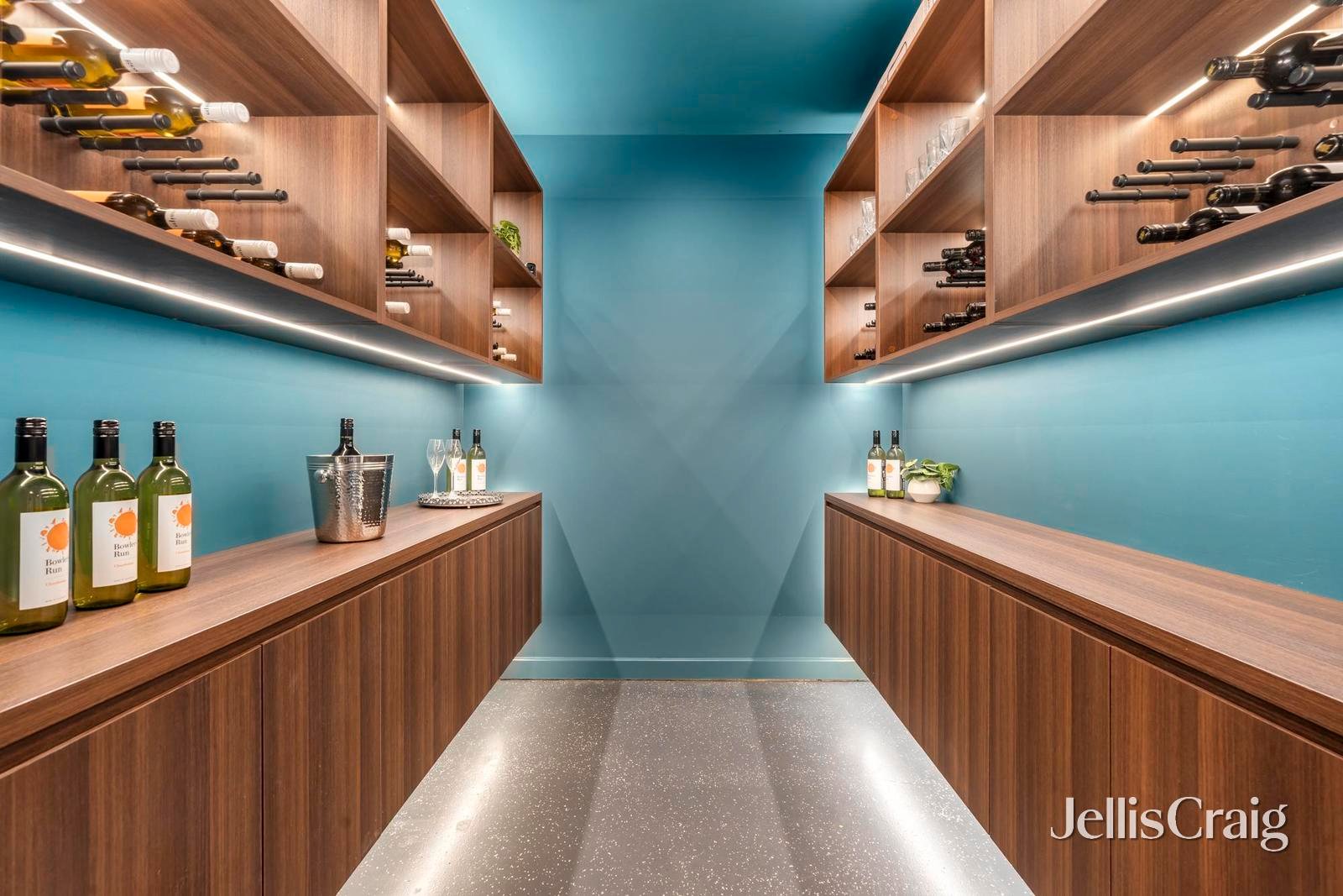 87 Hinkler Road East, Glen Waverley image 26