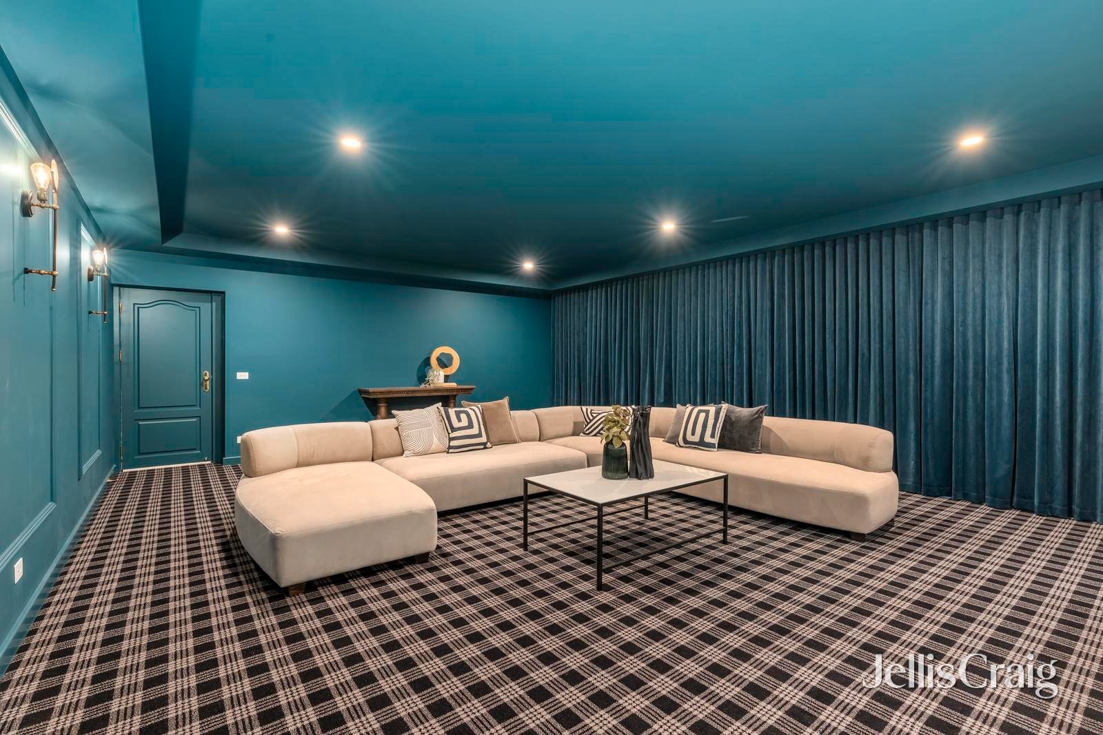 87 Hinkler Road East, Glen Waverley image 28