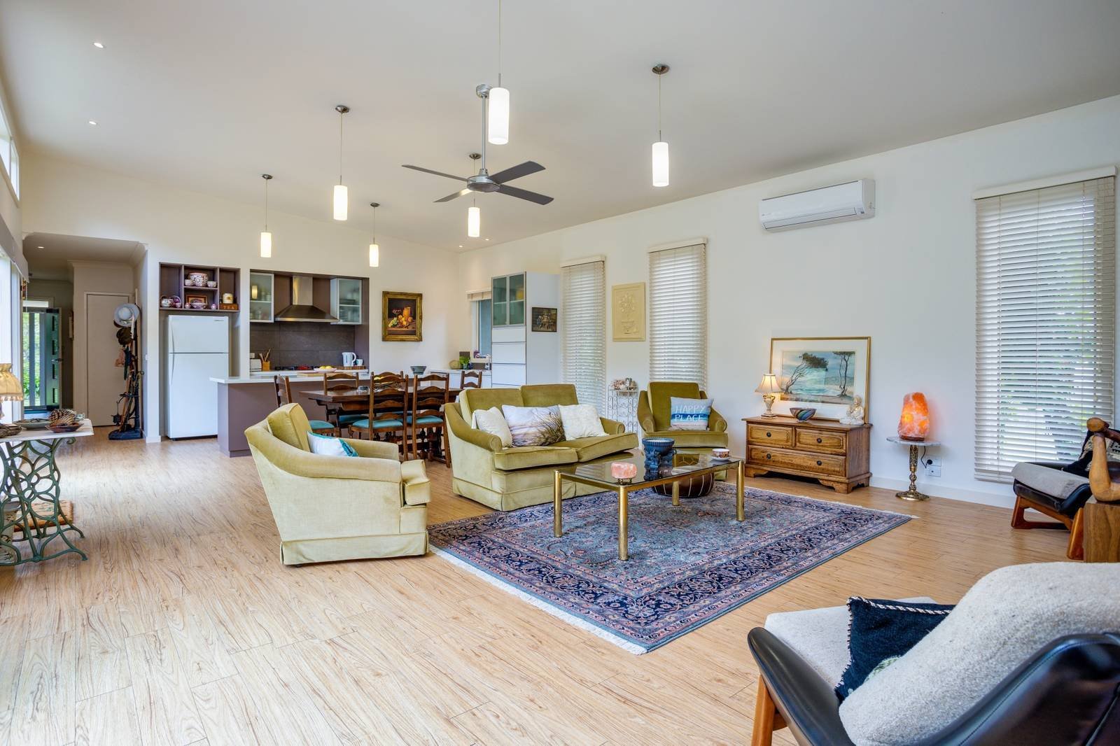 Property Gallery Thumbnail 9