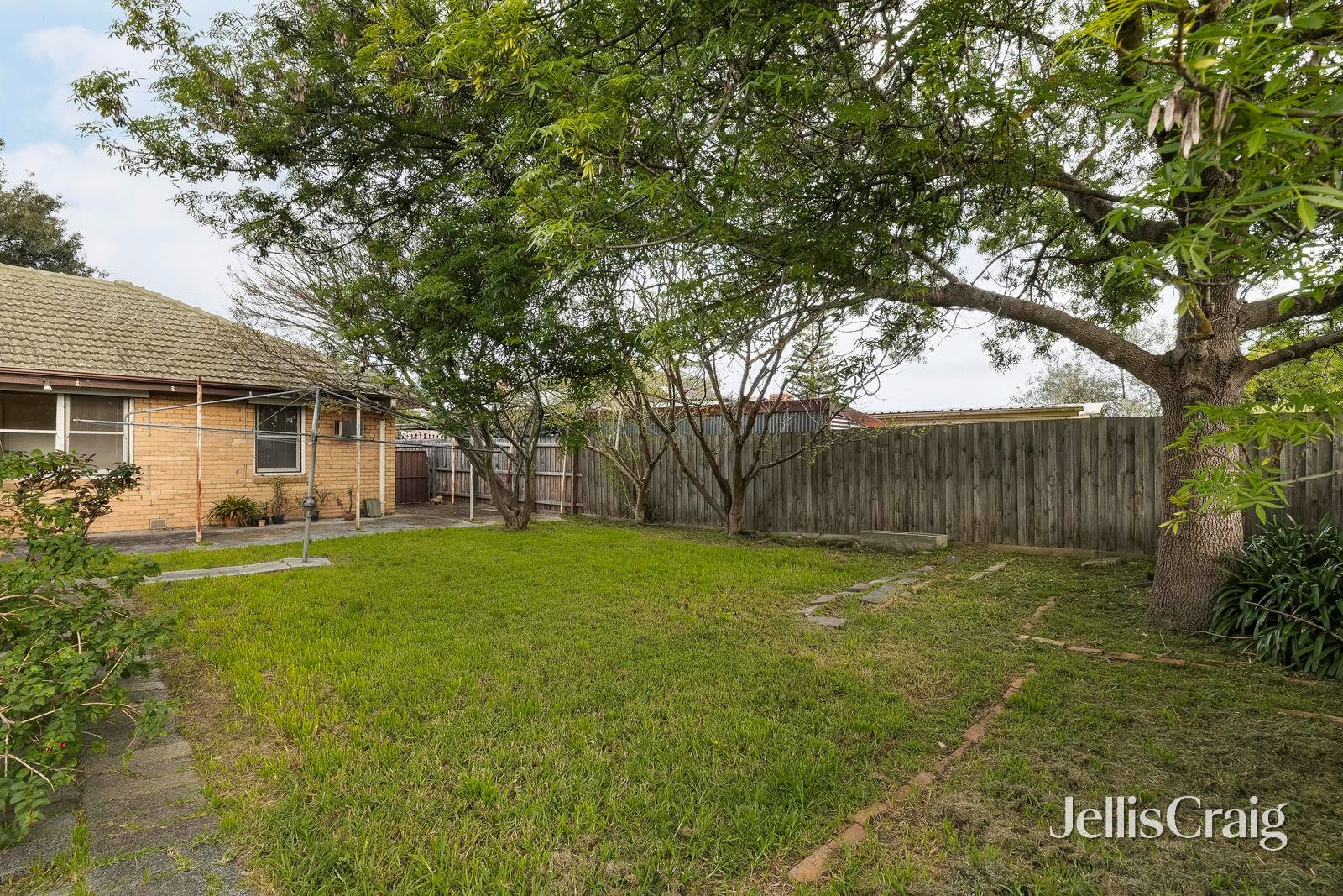 87 Oriel Road, Ivanhoe image 8