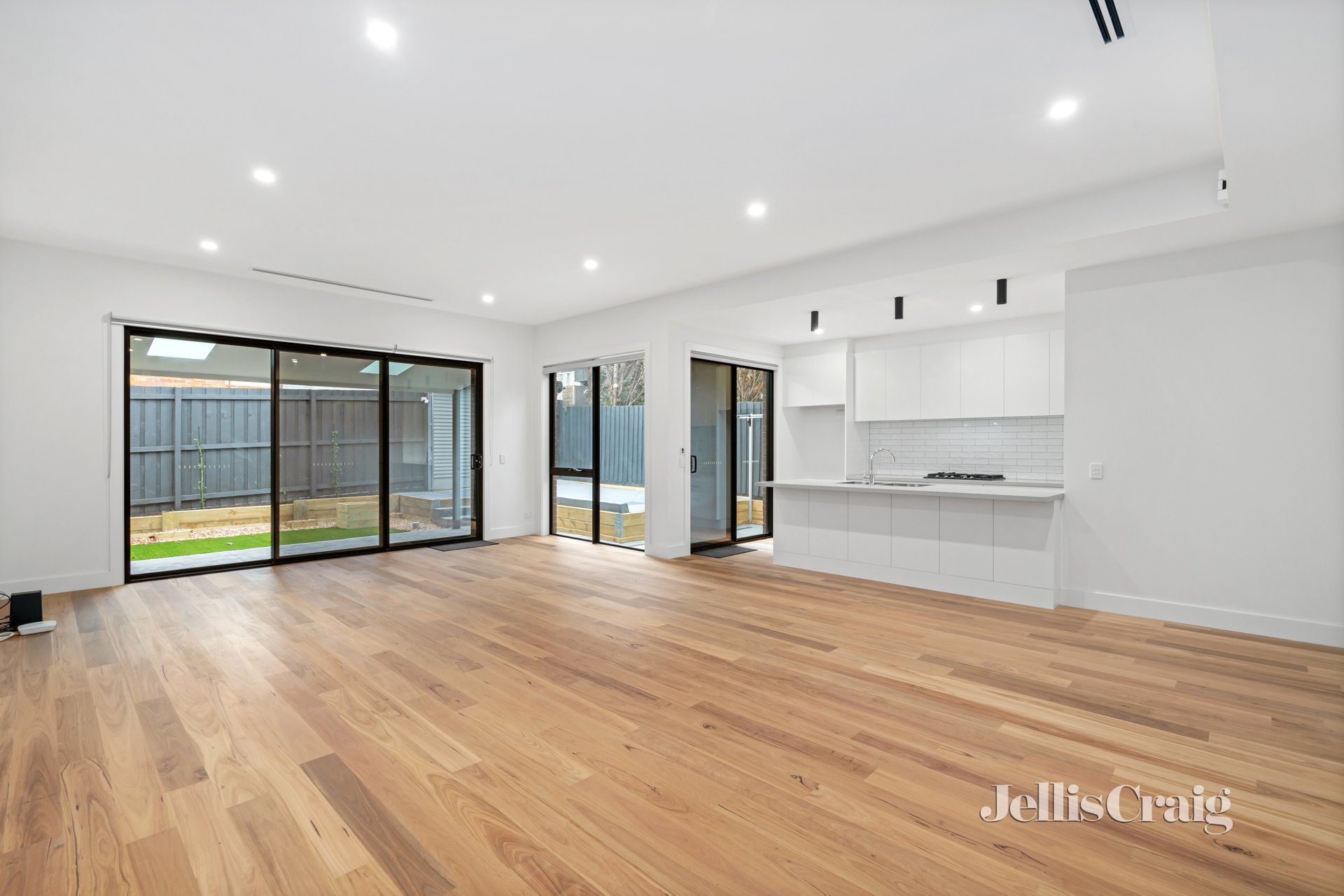 87 Richmond Terrace, Richmond image 2