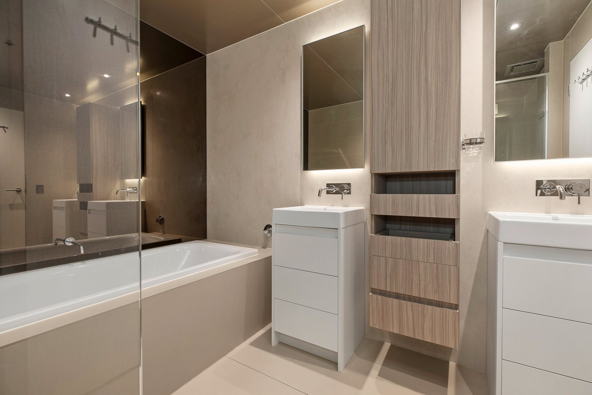 Property Gallery Thumbnail 8