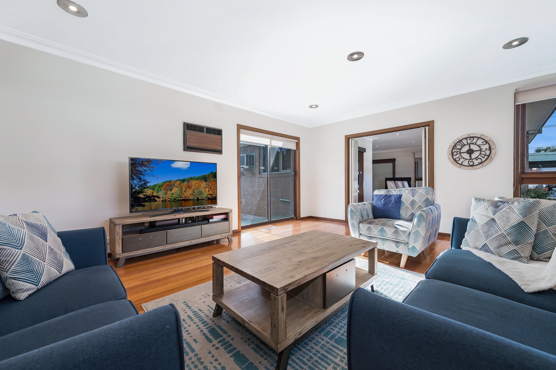 87 Strada Crescent, Wheelers Hill image 4