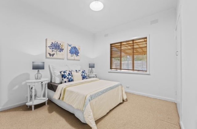 87 Warrigal Road, Surrey Hills image 10