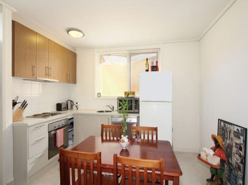 8/70 Grange Road, Carnegie image 2