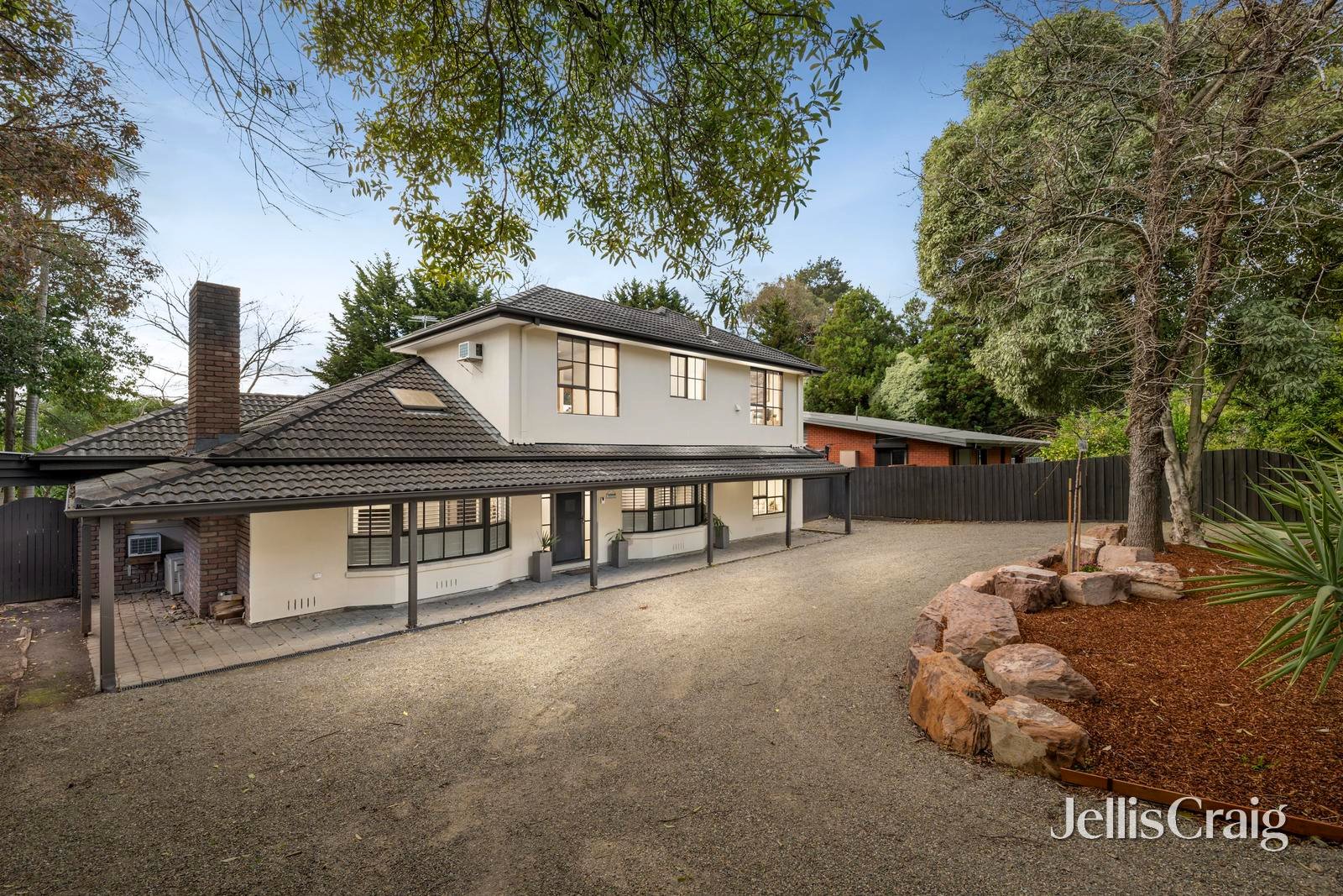 871 Mt Dandenong Road, Montrose image 1
