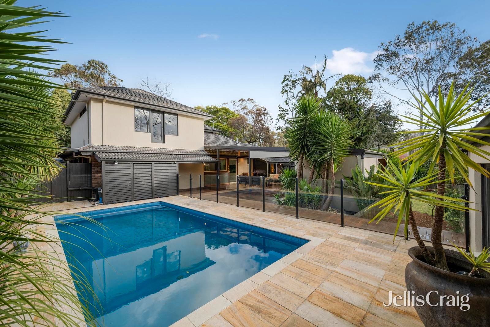 871 Mt Dandenong Road, Montrose image 2