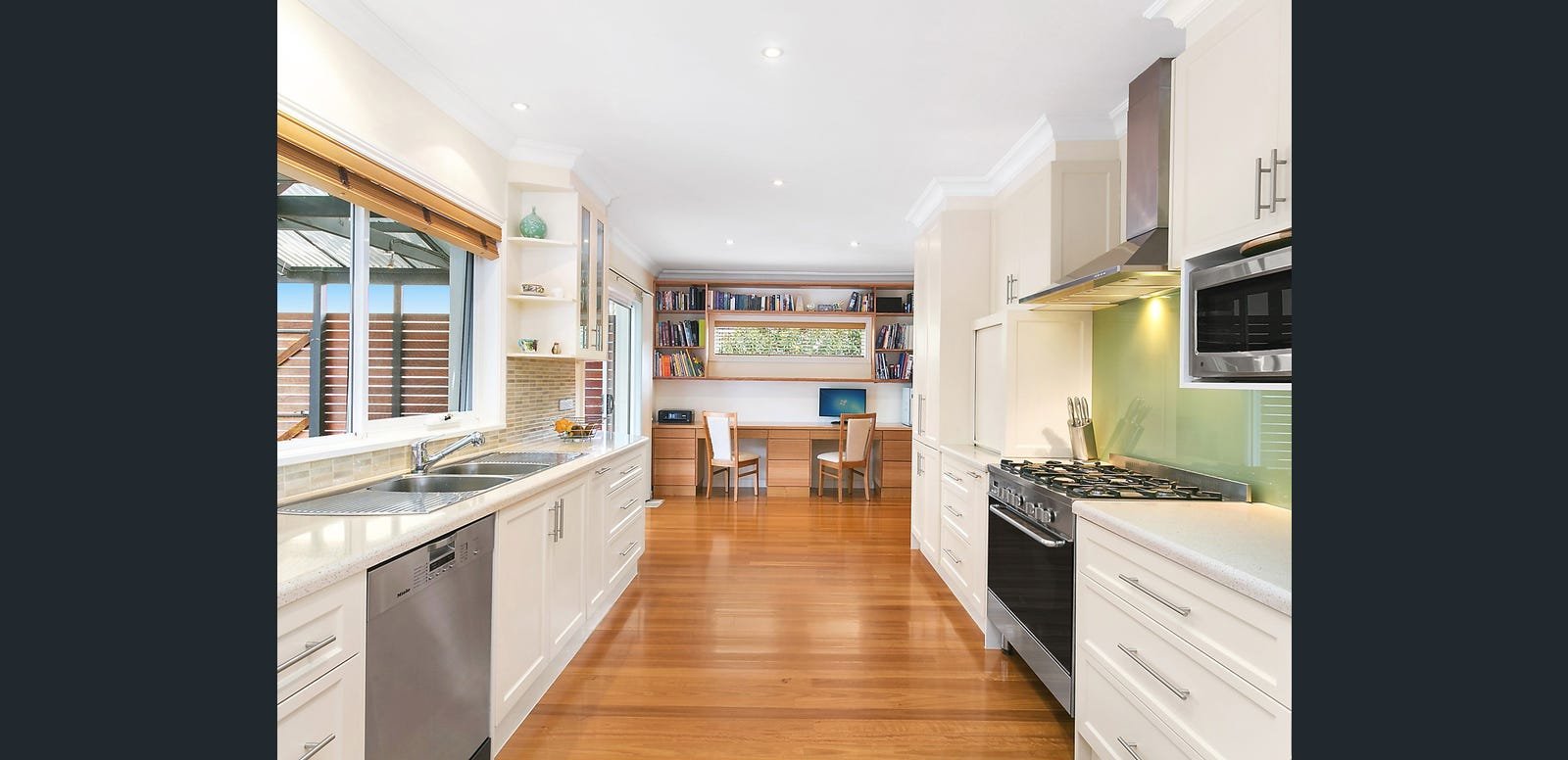 872 Centre Road, Bentleigh East image 2