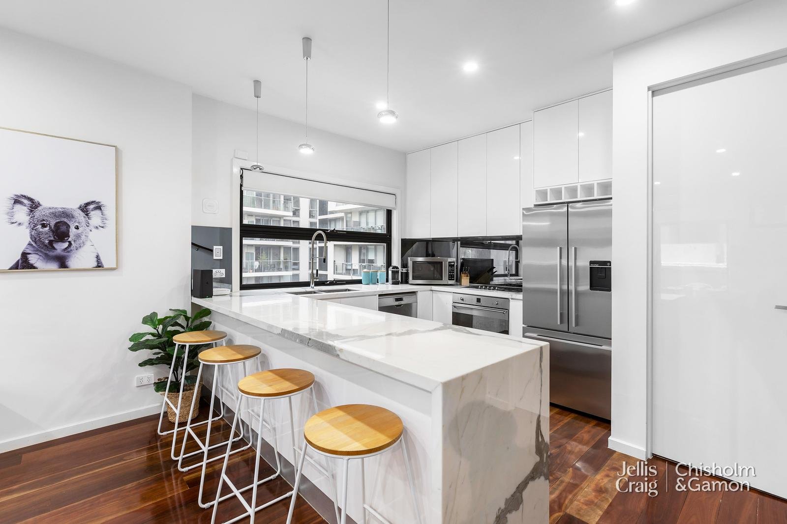 8/74 Nott Street, Port Melbourne image 4