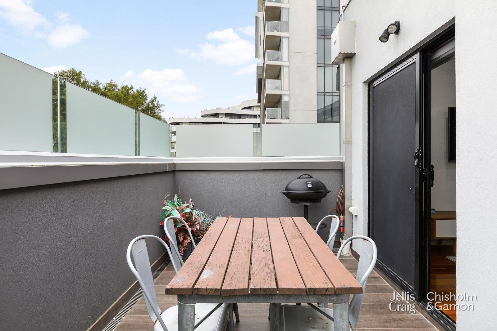 8/74 Nott Street, Port Melbourne image 7