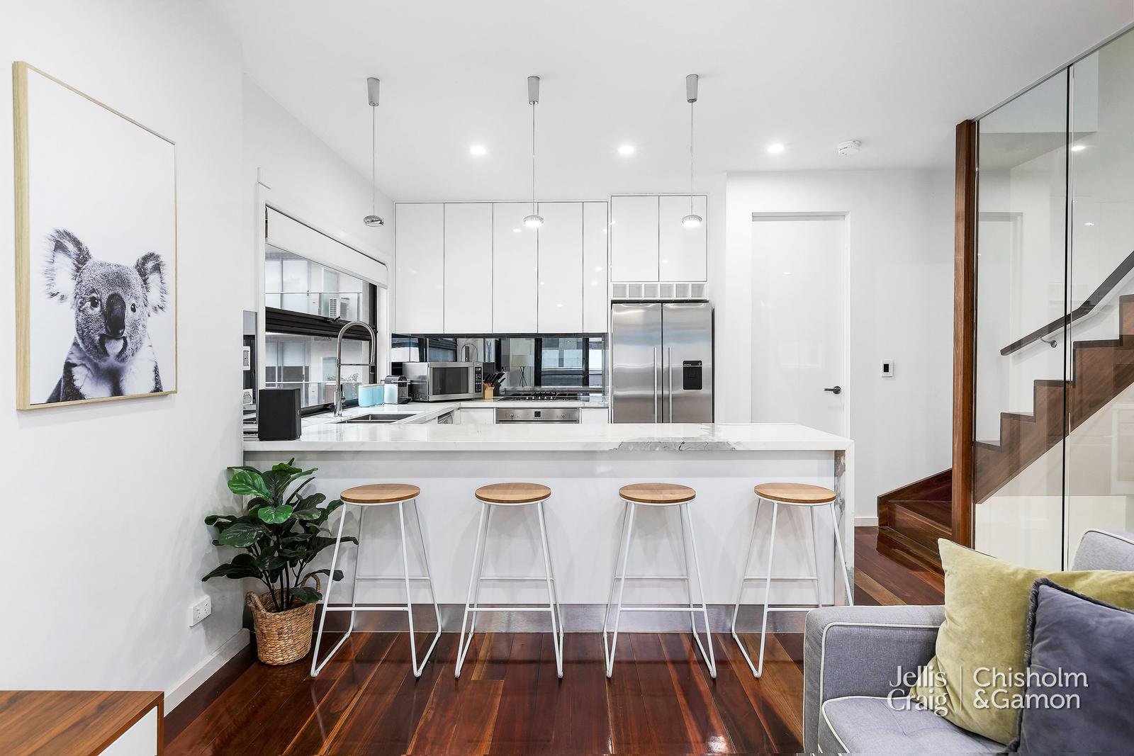 8/74 Nott Street, Port Melbourne image 8
