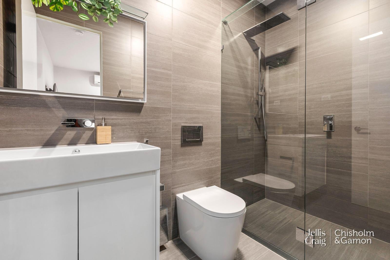 8/74 Nott Street, Port Melbourne image 12