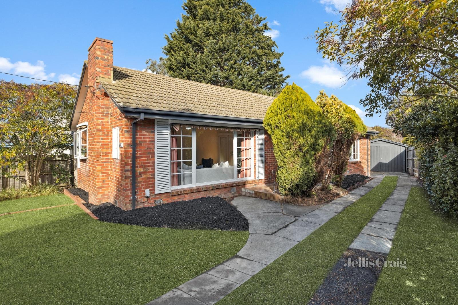 876 High Street Road, Glen Waverley image 2