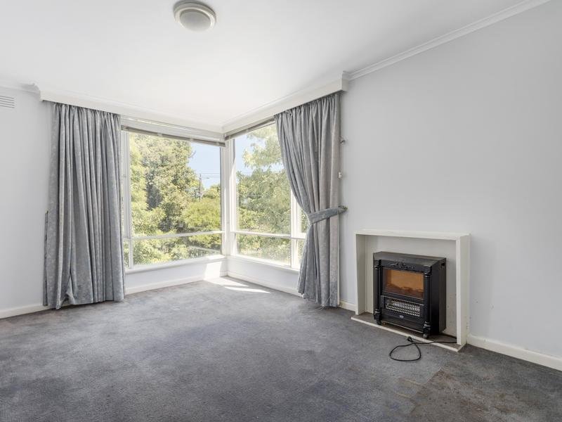 8/76A Campbell Road, Hawthorn East image 2